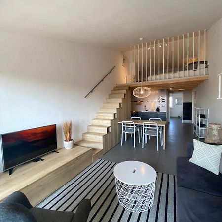 Ebli Seaview Apartment Пула Екстериор снимка