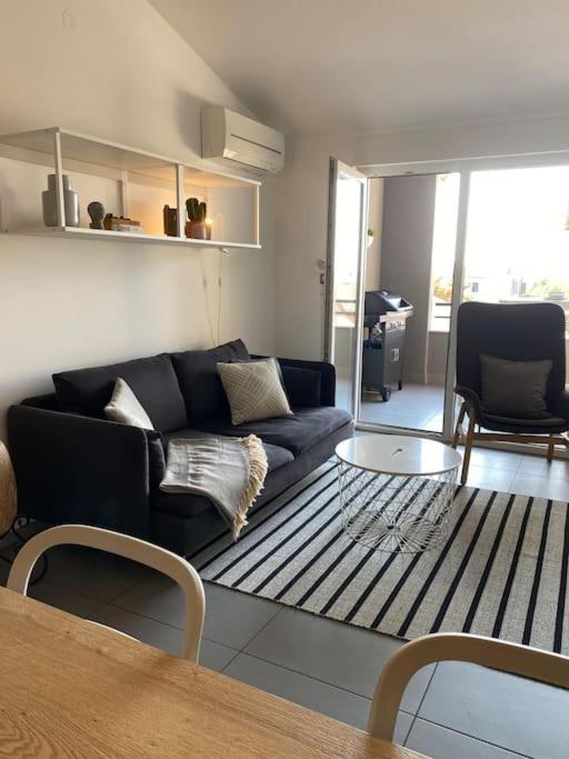 Ebli Seaview Apartment Пула Екстериор снимка