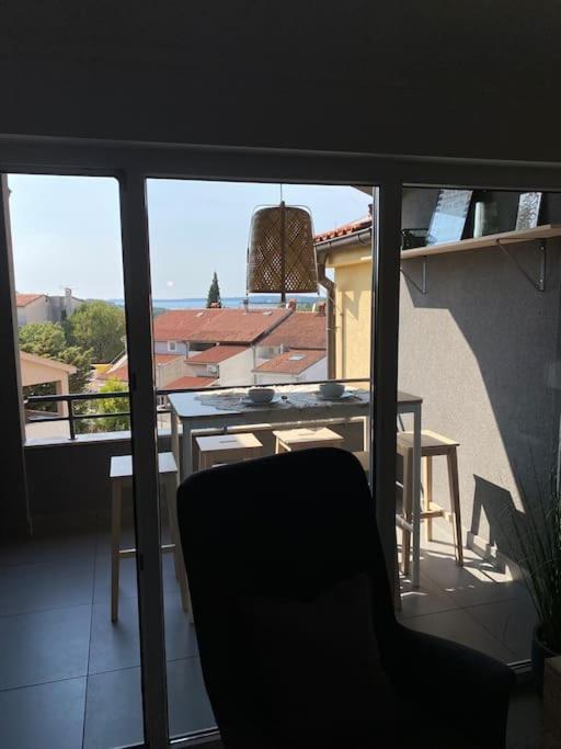 Ebli Seaview Apartment Пула Екстериор снимка