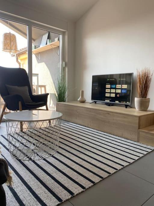 Ebli Seaview Apartment Пула Екстериор снимка