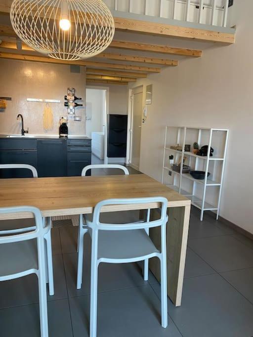 Ebli Seaview Apartment Пула Екстериор снимка