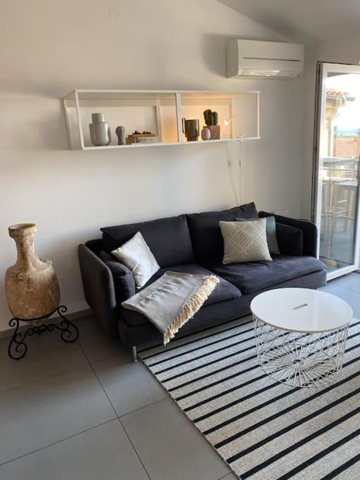 Ebli Seaview Apartment Пула Екстериор снимка